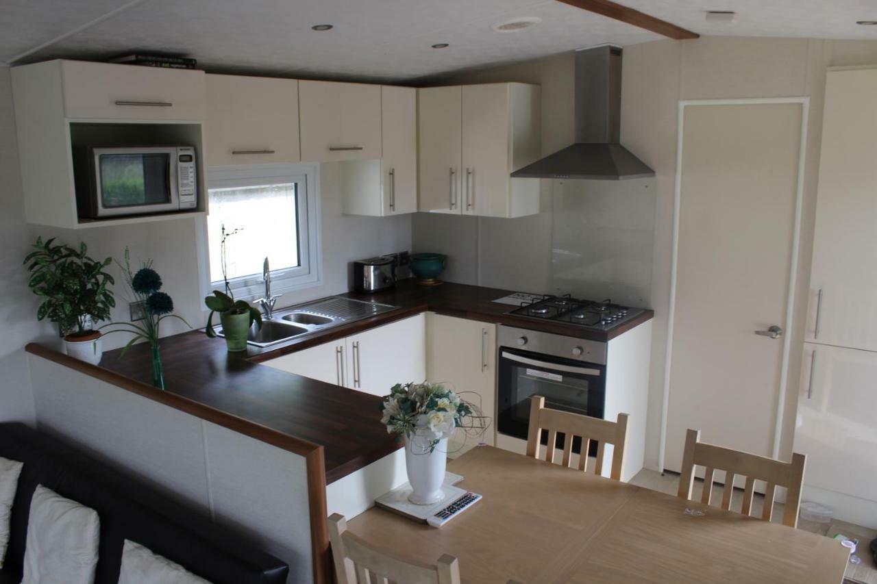 Marshlands Lakeside Nature Retreat Barton-upon-Humber Esterno foto